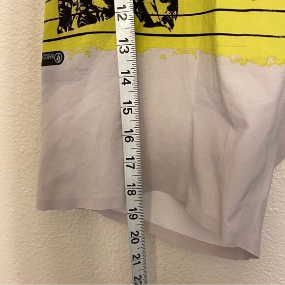 VOLCOM Mens 34" mod-Tech 4-way stretch Board-shorts Surf Swimsuit trunks -32 - Picture 3 of 9